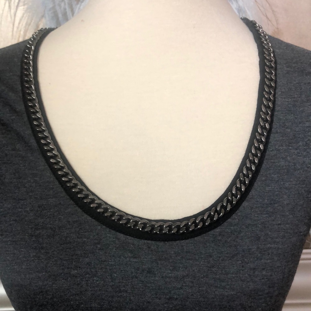 Elegant Banana Republic Grey Shirt with Chain